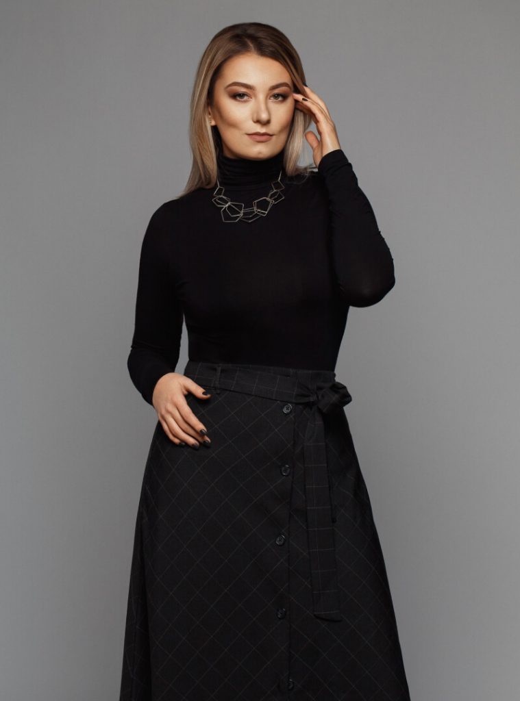 About fashion designer spring summer collection cover img 759x1024.jpg